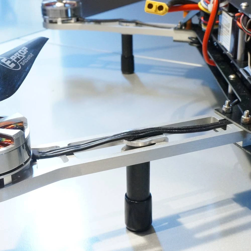 Carbon-Fiber Landing Gear For QAV400 & QAV500 Aluminum Arms 1 Carbon-Fiber Landing Gear For QAV400 & QAV500 Aluminum Arms